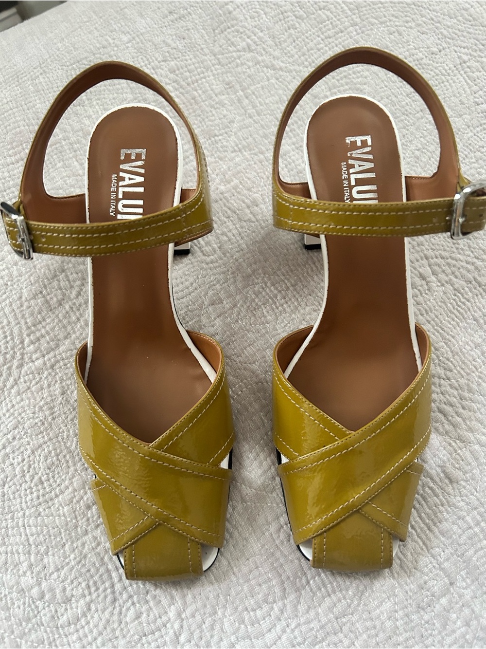Eva Luna Olive Green Patent Leather Sandals made in Italy